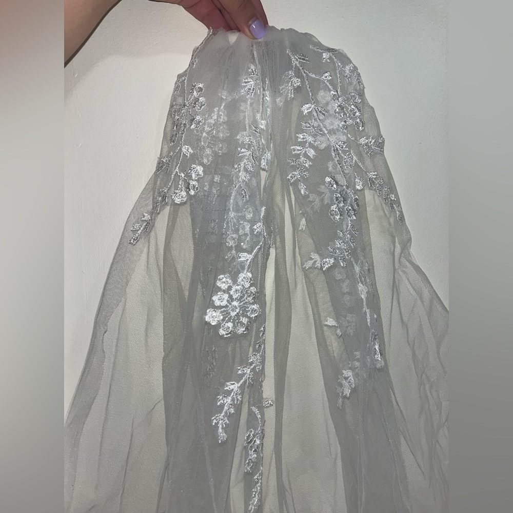 Ivory Floral Wedding Veil - Brand NEW ✨